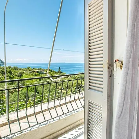 Apartment Blue Maraci 2 - Sea View, Kitchen, Access *