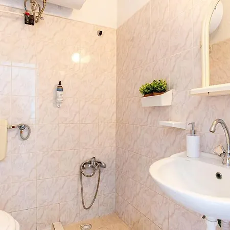 Apartment Blue Maraci 2 - Sea View, Kitchen, Access Himare